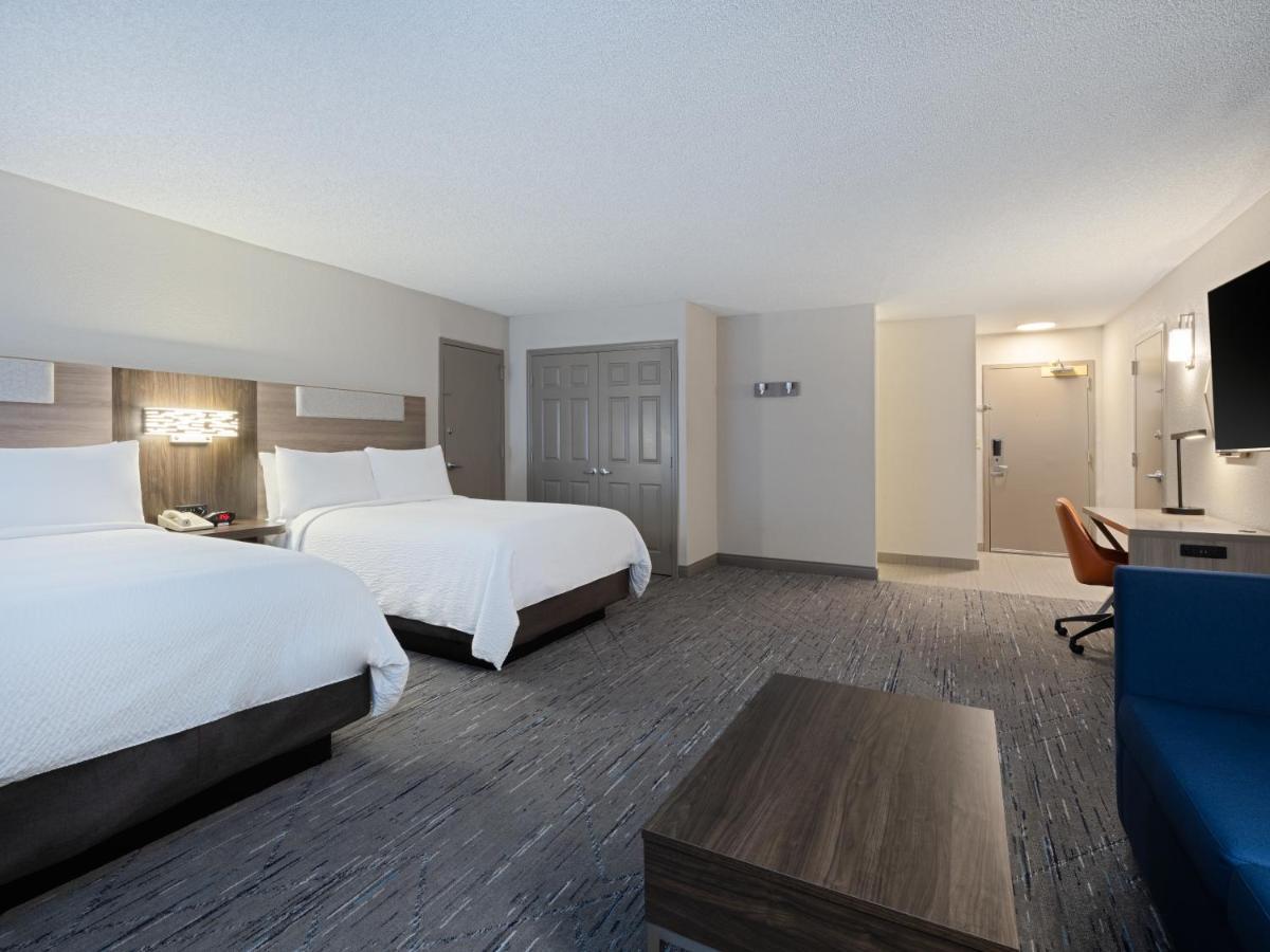 Holiday Inn Express Hotel & Suites Ft. Lauderdale-Plantation By Ihg Dış mekan fotoğraf