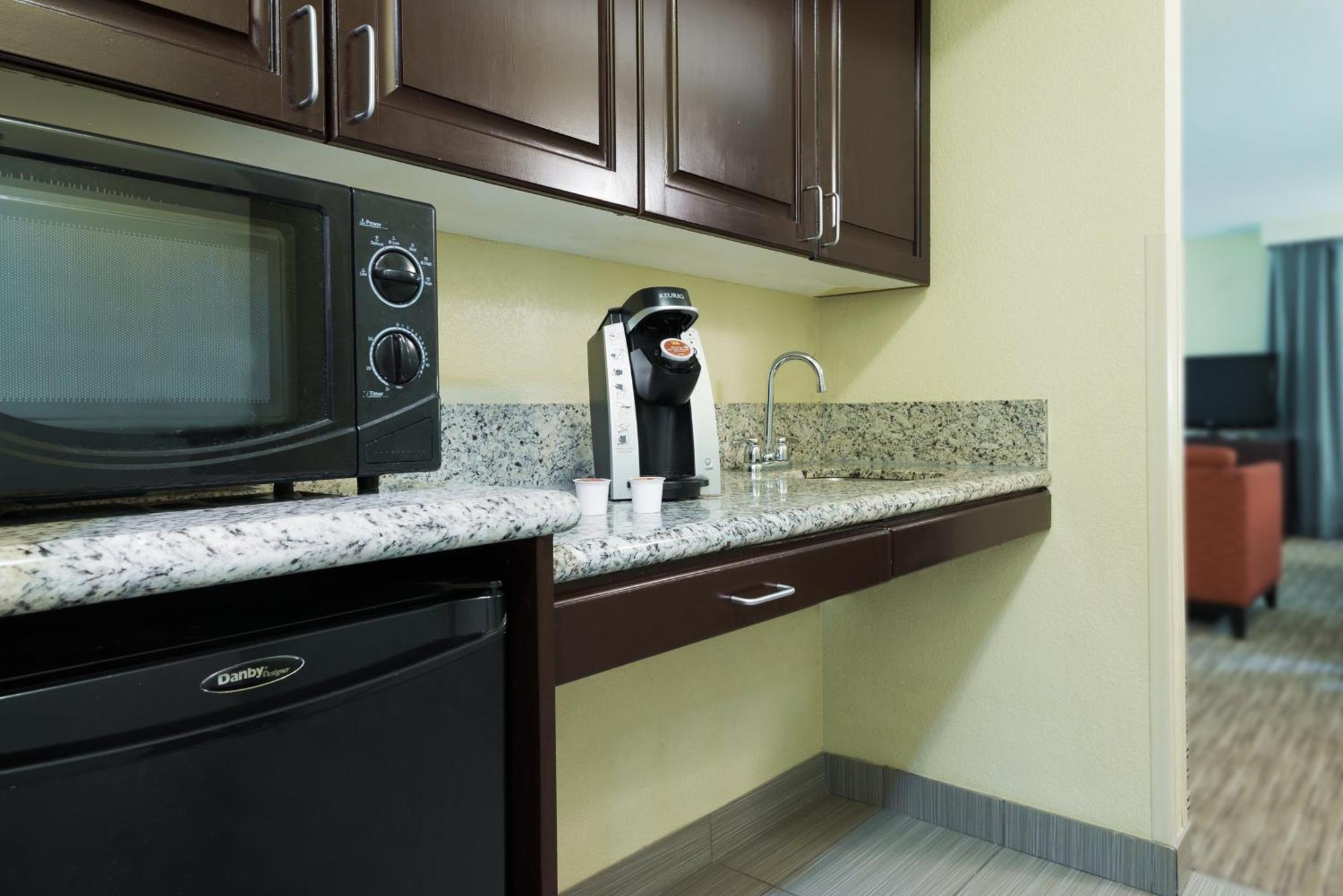 Holiday Inn Express Hotel & Suites Ft. Lauderdale-Plantation By Ihg Dış mekan fotoğraf